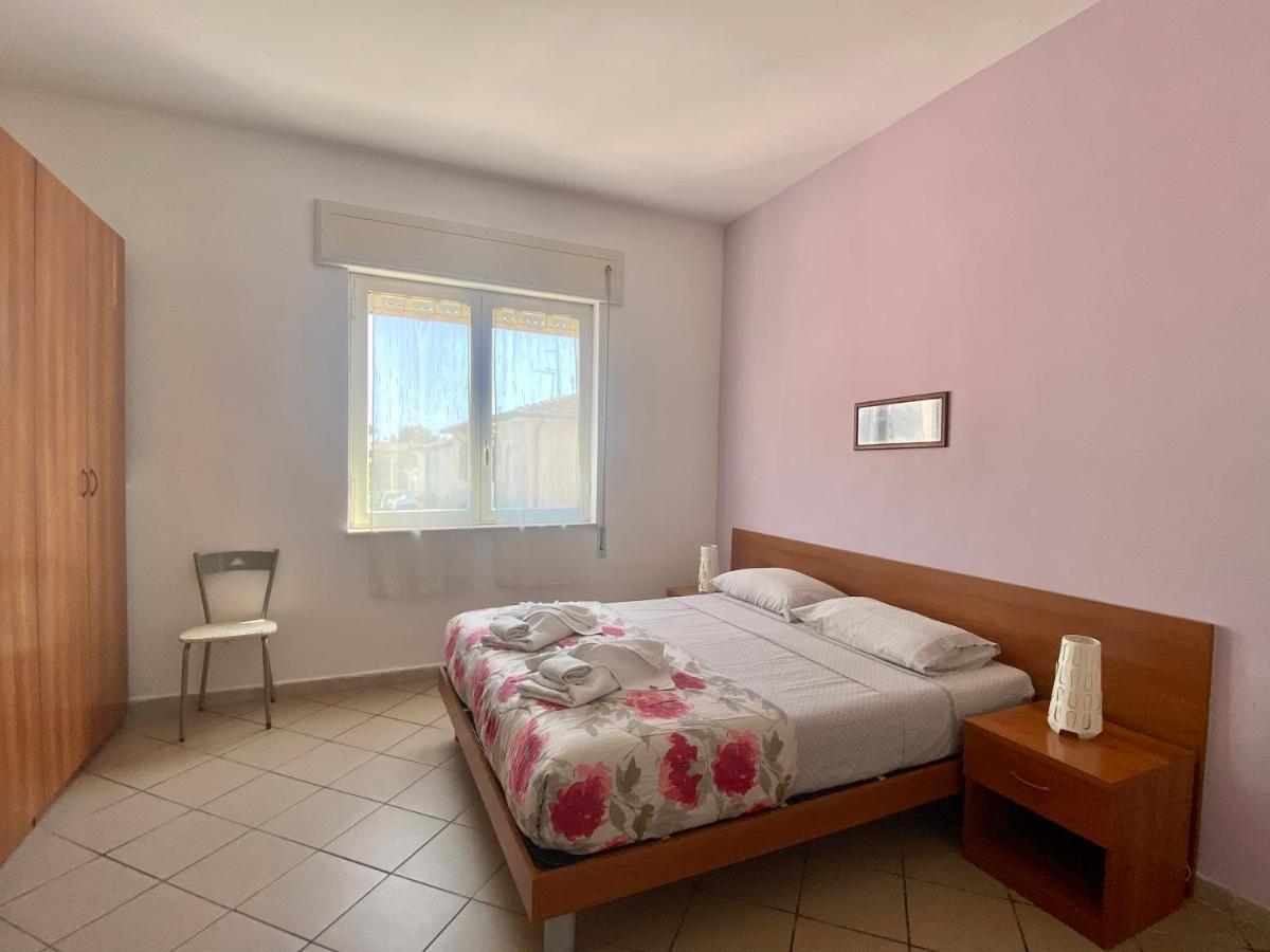 Apartment Tirreno Tirrenia Esterno foto